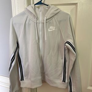 Nike Women’s Sweatshirt